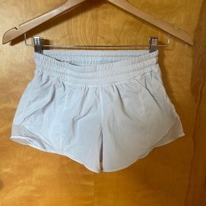 Lululemon Hotty hot shorts 4”